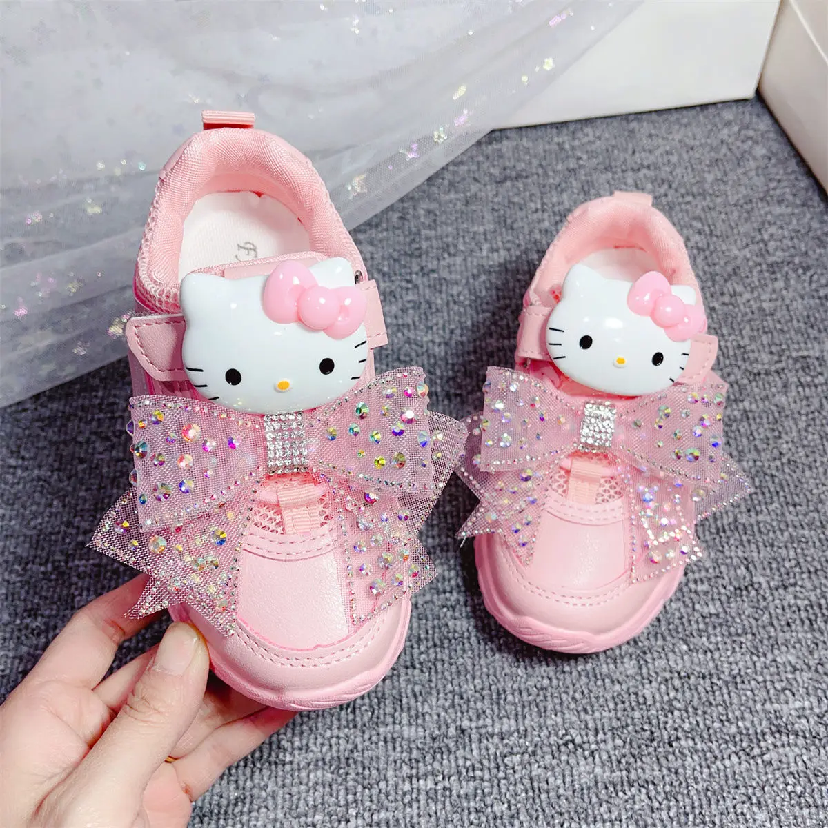 Summer hello kitty Children's Breathable Fashionable Cartoon Rhinestone Princess Sports Shoes Girls' Casual Running Shoes