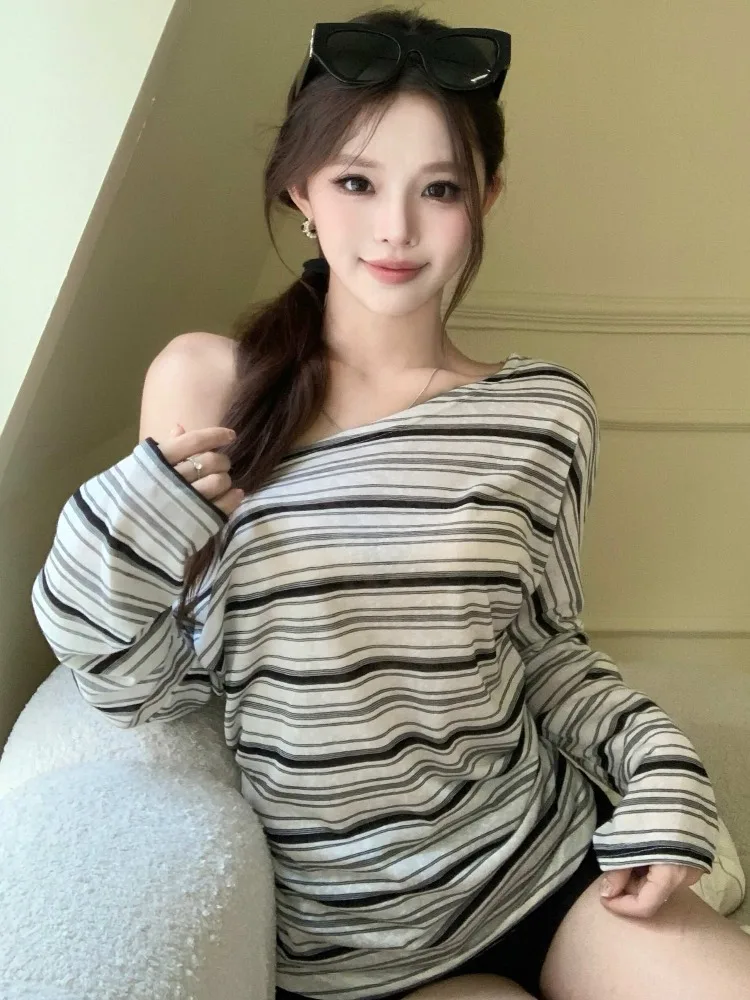 Loose Long Sleeve Striped T-Shirt Women's Autumn New Style Slimming Base Shirt Top Citywalk Fashion Casual Comfortable Tee