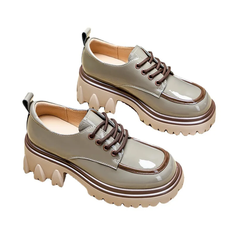 

Женские ботинки в британском стиле, модные мотоциклетные ботинки на молнии с круглым носком, осень-зима, новые ботинки на платформе и шнуровке на массивном каблуке