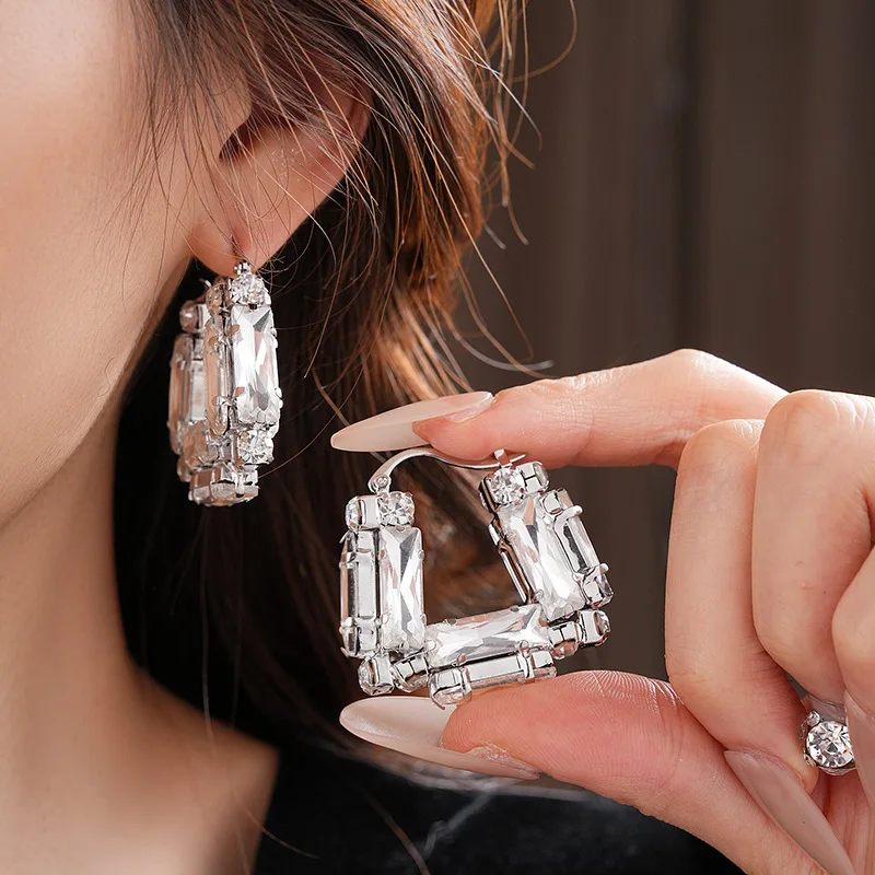 Unique Design U-shaped Hoop Earrings Shiny Rhinestone Earring Light Luxury Women's Party Earrings Wedding Jewelry Gifts K-