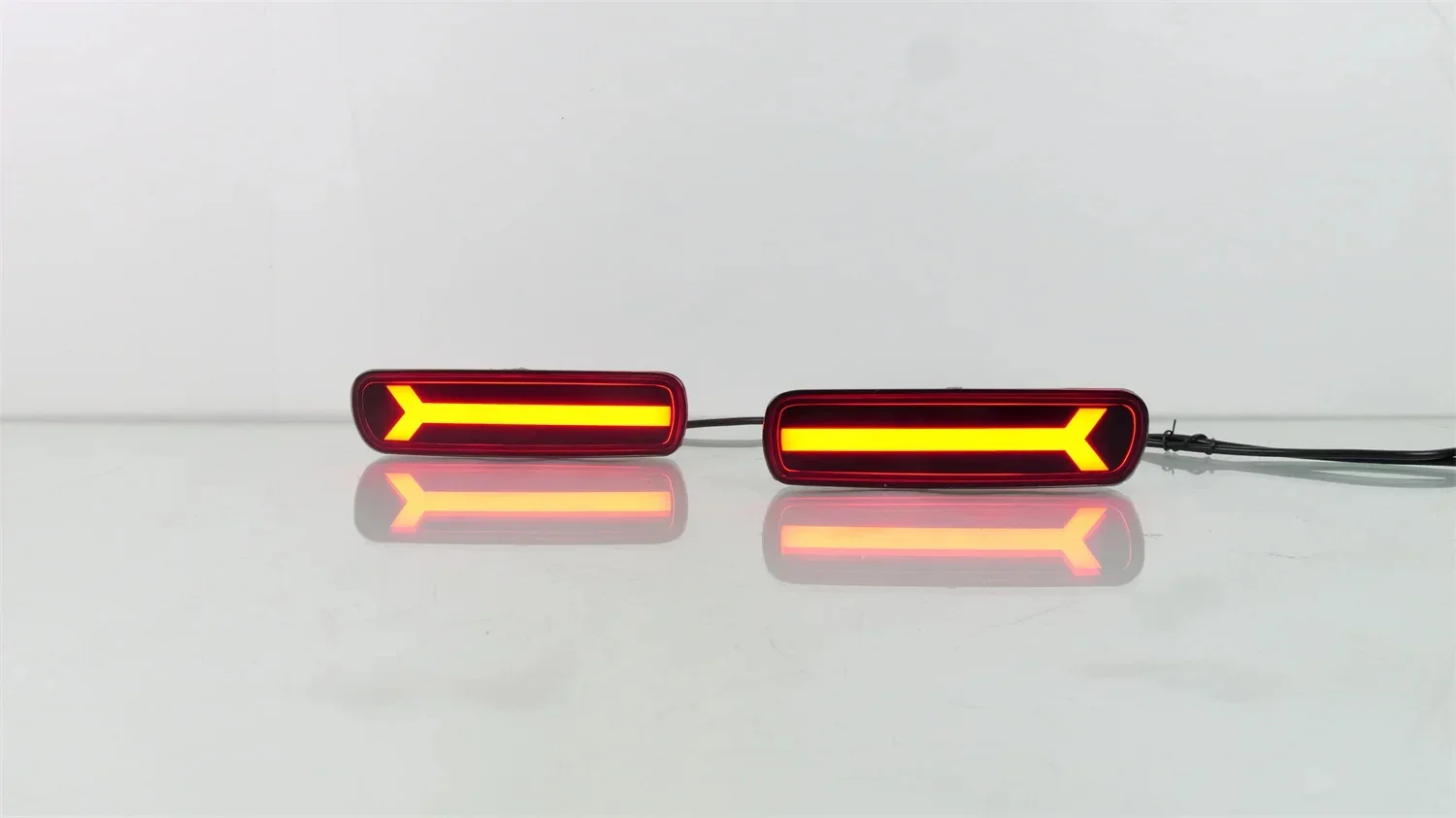 

Car LED Rear Bumper Light for Toyota Land Cruiser 1998-2007 Brake Lamp Turn Signal