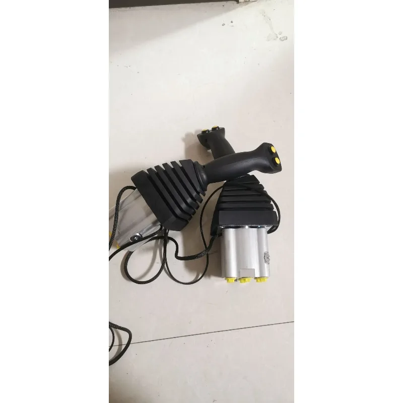 Crane pilot valve hydraulic control operating handle original accessories suitable for cranes