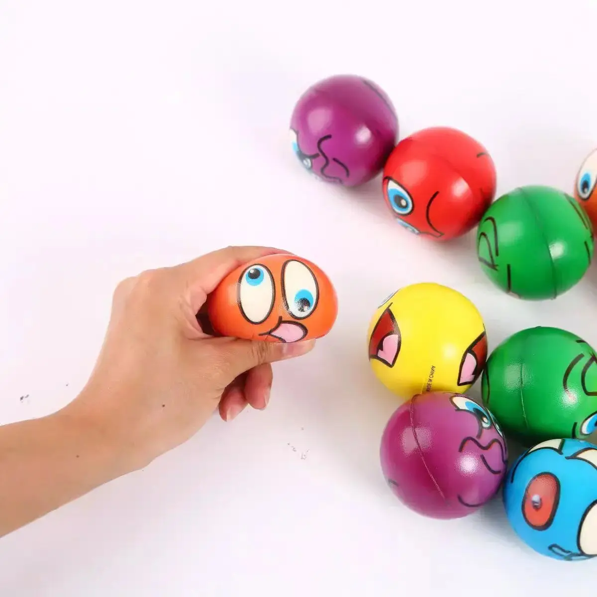6/12pcs Anti Stress PU Ball Toy Relief Grimace Smiley Laugh Face Pinch Foam for Kids Soothing Wrist Squeeze movement Balls Toy