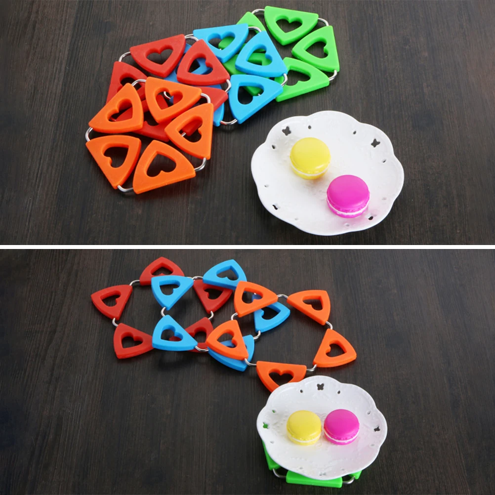 

2 pcs Silicone Insulation Pads Heart-Shaped Placemats Multi-Use Coasters Flexible Non-Slip Pot Mats Bowl Pitcher Table Mat Red