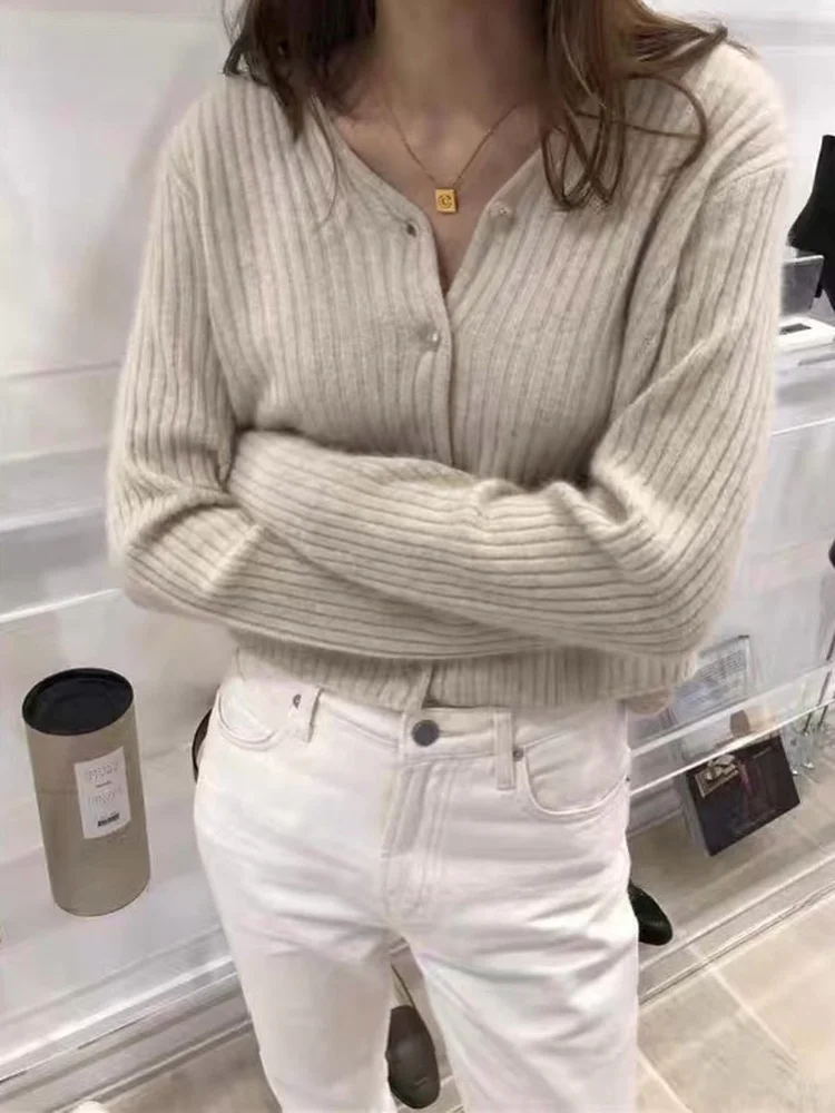 

Candy Miss Dongdaemun Self-Keeping Store Soft Plush Bear Open Cardigan Women's Knitted Sweater Comfortable Autumn Fashion