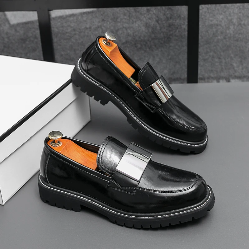 Men Shoes Thick-soled Business Loafers Casual Comfortable Fashionable High-quality Metal Small Leather Shoes Gentleman Shoes Men