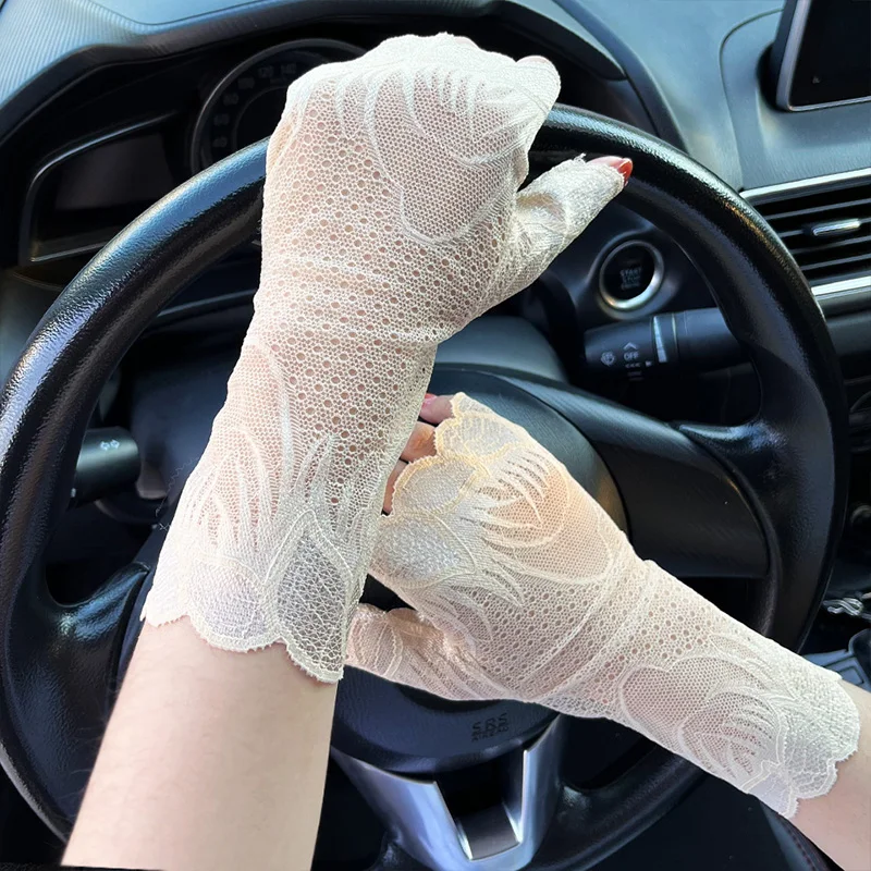 New Women Lace Gloves Elastic Spring Summer Sunscreen Short Fingerless Driving Gloves Sun Protection Half Finger Lace Mittens