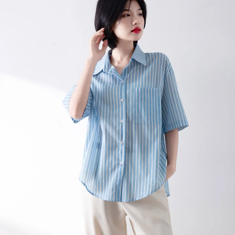 الأزرق الأبيض مخطط قمصان النساء قصيرة الأكمام ملابس الصيف جيب واحدة الصدر قمم قمصان بلوزة