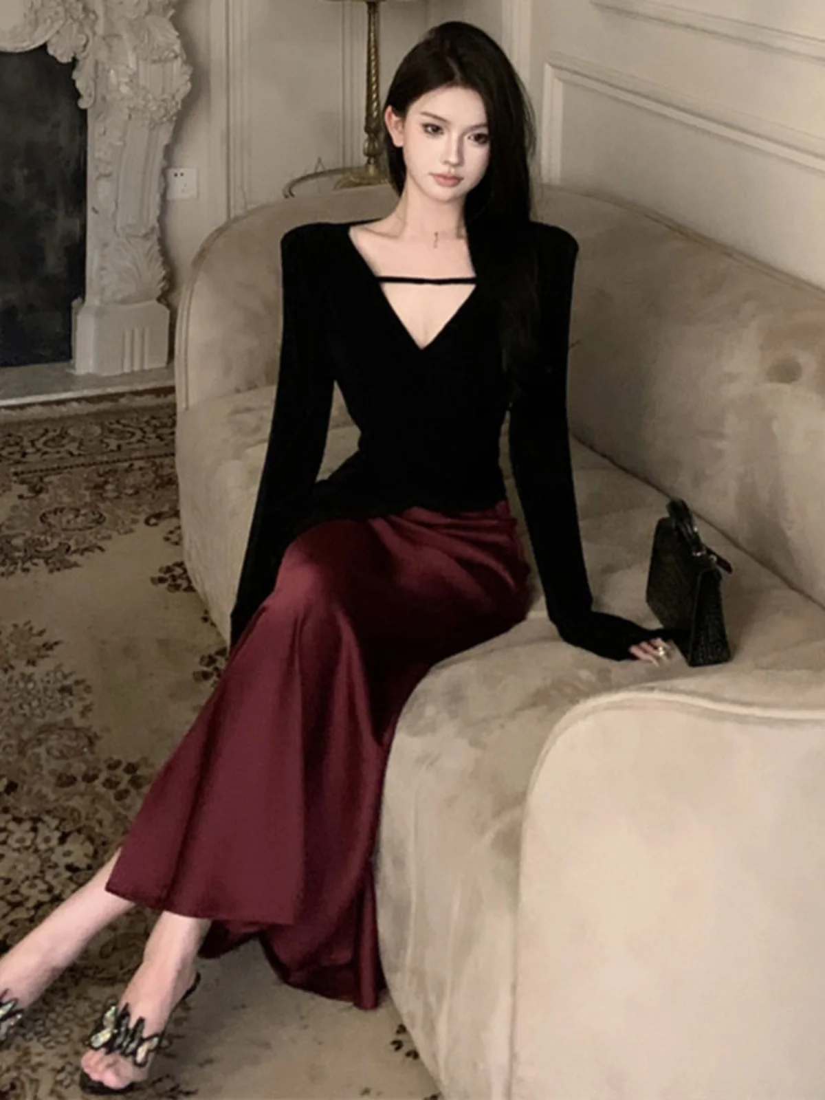 

Sexy V-neck Long Sleeve T-shirt High Waist Asymmetrical Skirt Fashionable Two-piece Set Women's Spring Clothing Casual Wear