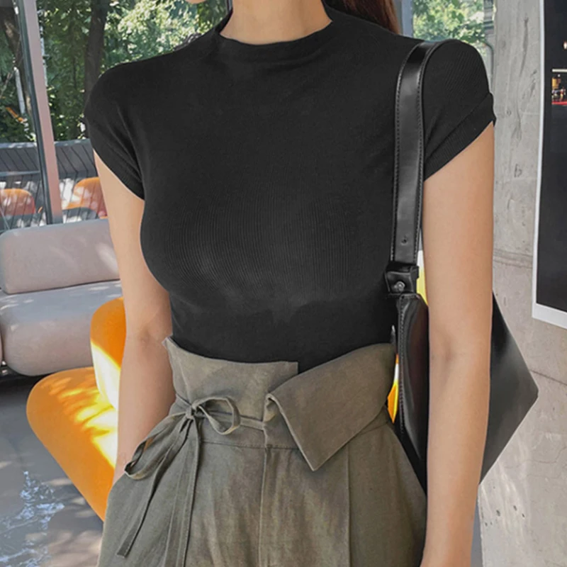 2026 الربيع الصيف الأساسية مطاطا سليم مضلع المحملة الكورية الصلبة الياقة المدورة تي شيرت المرأة مرونة قصيرة الأكمام بلايز Y2K الملابس