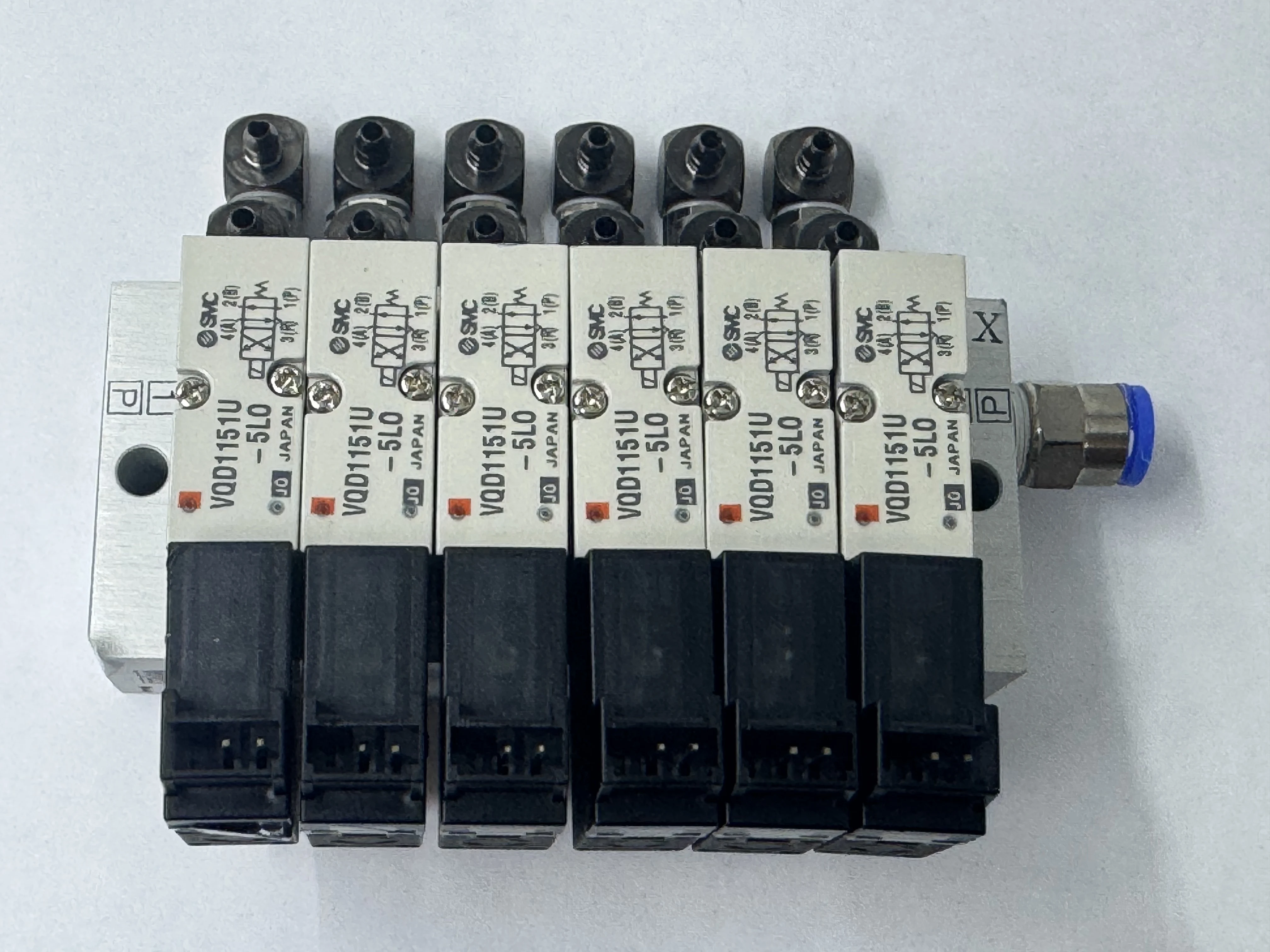 

VV4QD15-06M5-X66 Переходник с внутренней резьбой NPT 1/4 дюйма на 1/8 дюйма NPT с наружной резьбой, латунный фитинг для сантехники HVAC/R