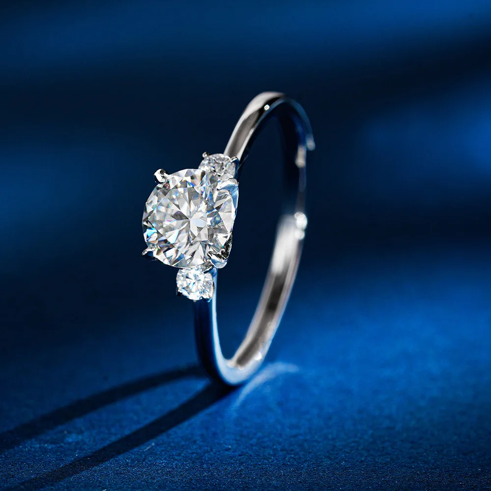 

PT950 1Ct Four-Prong Moissanite Ring Live Sale Exclusive Light Luxury Platinum Jewelry Elegant Women's Giftluxury designer jewel