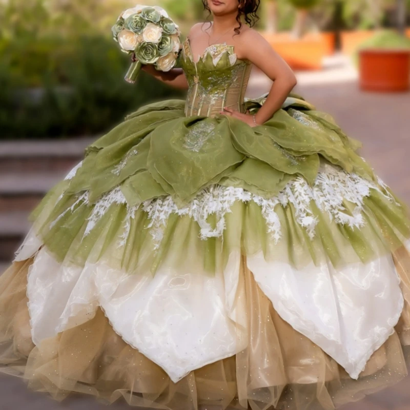 

Green Shiny Shiny Quinceanera Dresses Off The Shoulder Applique Lace Beads Tull Party Birthday Sweet 16 Dress Vestidos 15 Anos