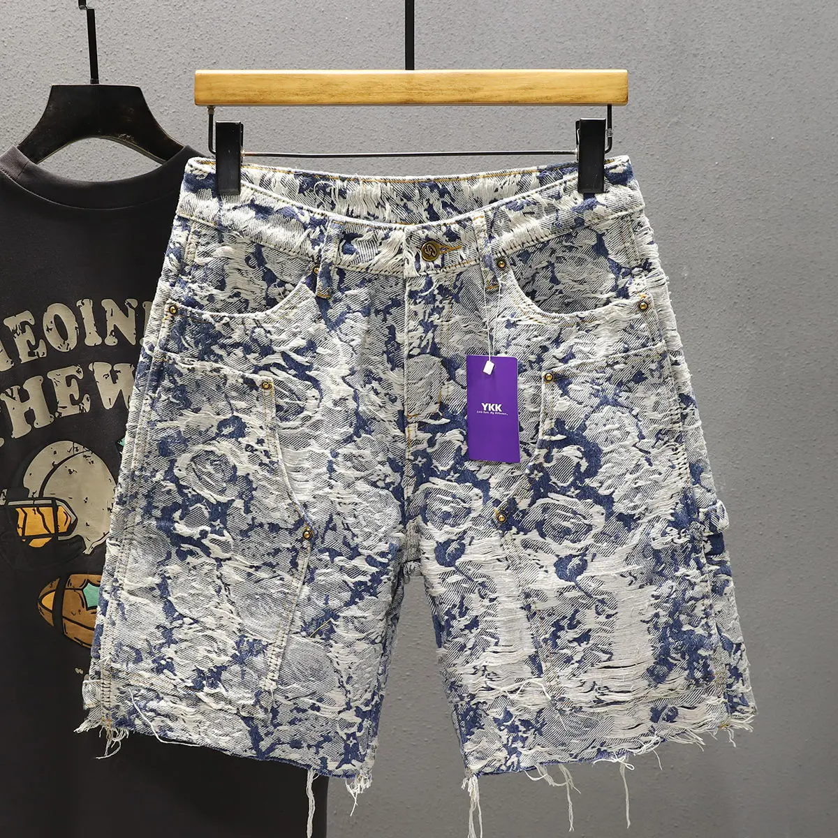 

Trendy Casual Men's Denim orts Lightweight Versatile Five-Quarter Length Faionable Embroidery Straight Leg Mid-Waist Jeans