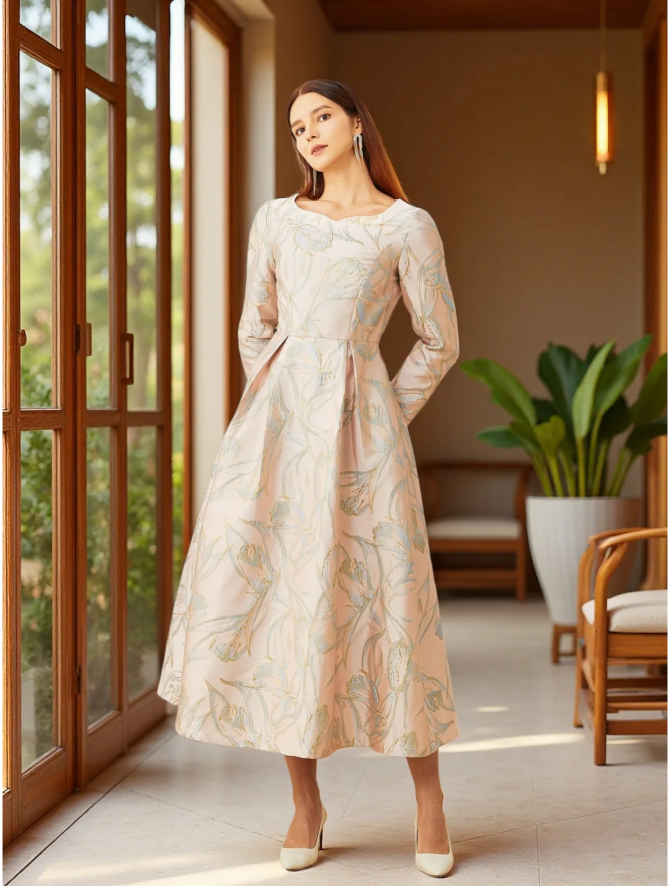 エレガントな女性のためのフィット感のある長袖ドレス - 高級で洗練されたパーティー、宴会、イブニングドレス、ミディアム丈スタイル