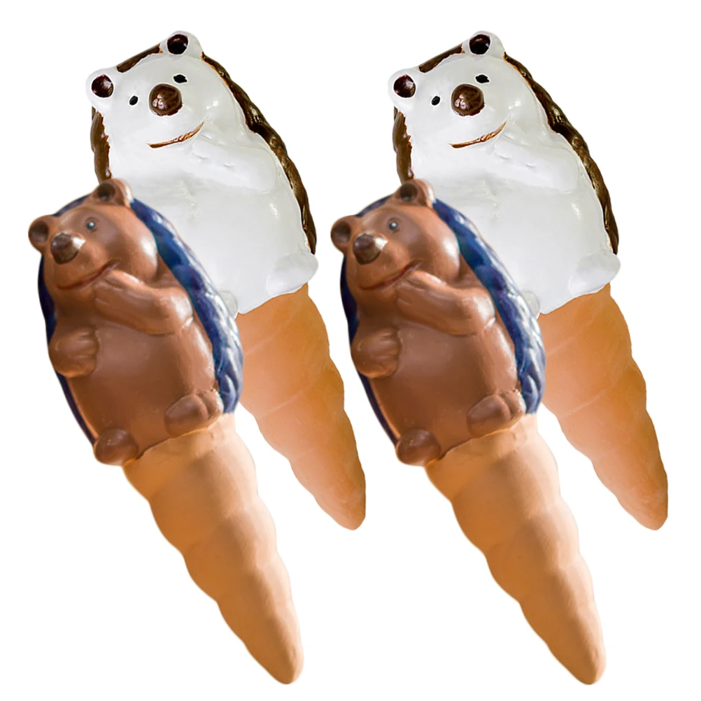 

4Pcs Creative Hedgehog Shaped Self-Watering Devices Easy to Use Watering Spikes for Houseplants Garden Watering