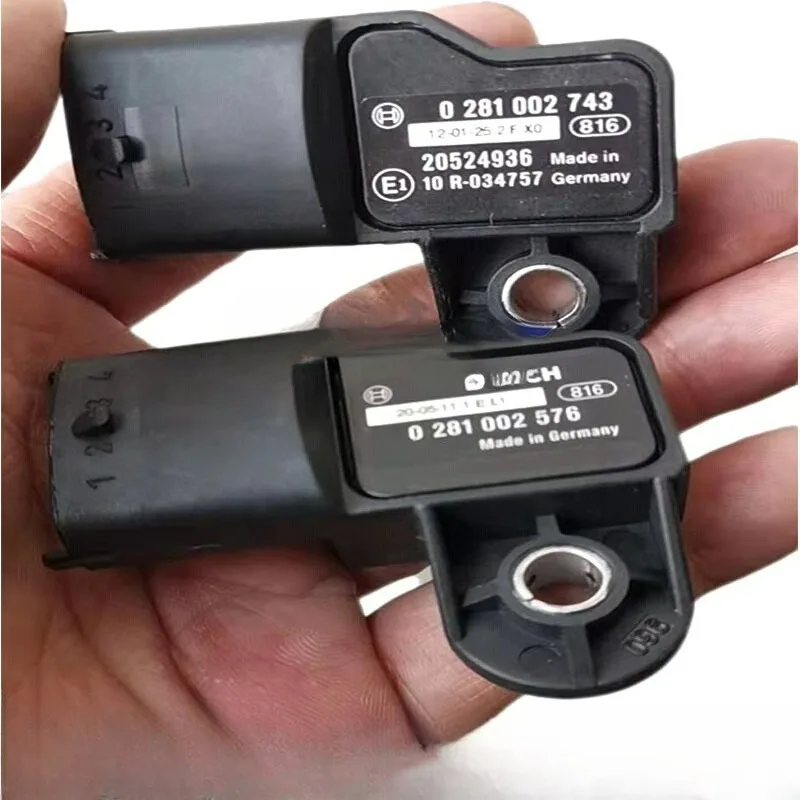 

Intake Air Temperature Pressure Sensor 20524936 Bosch Genuine for Volvo TAD1641GE TAD1354GE
