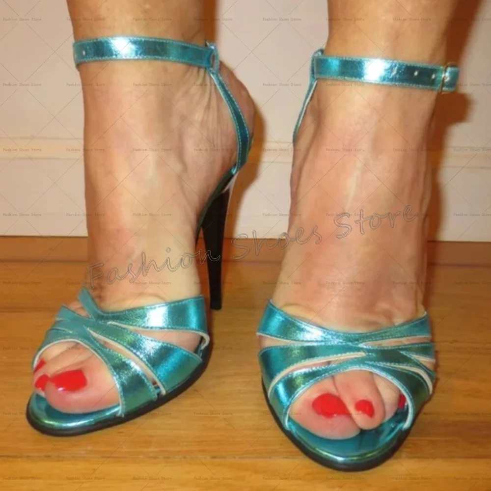 블루 크로스 홀로우 아웃 버클 스트랩 샌들 라운드 토 여성 신발 얇은 하이힐 파티 연회 데이트 2025 여성용 신발