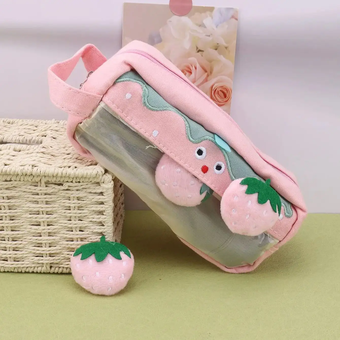 Creative Strawberry-shaped Pencil Case, Portable Cute Desktop Stationery Bag, Daily Small Item Organizer, Campus Gift
