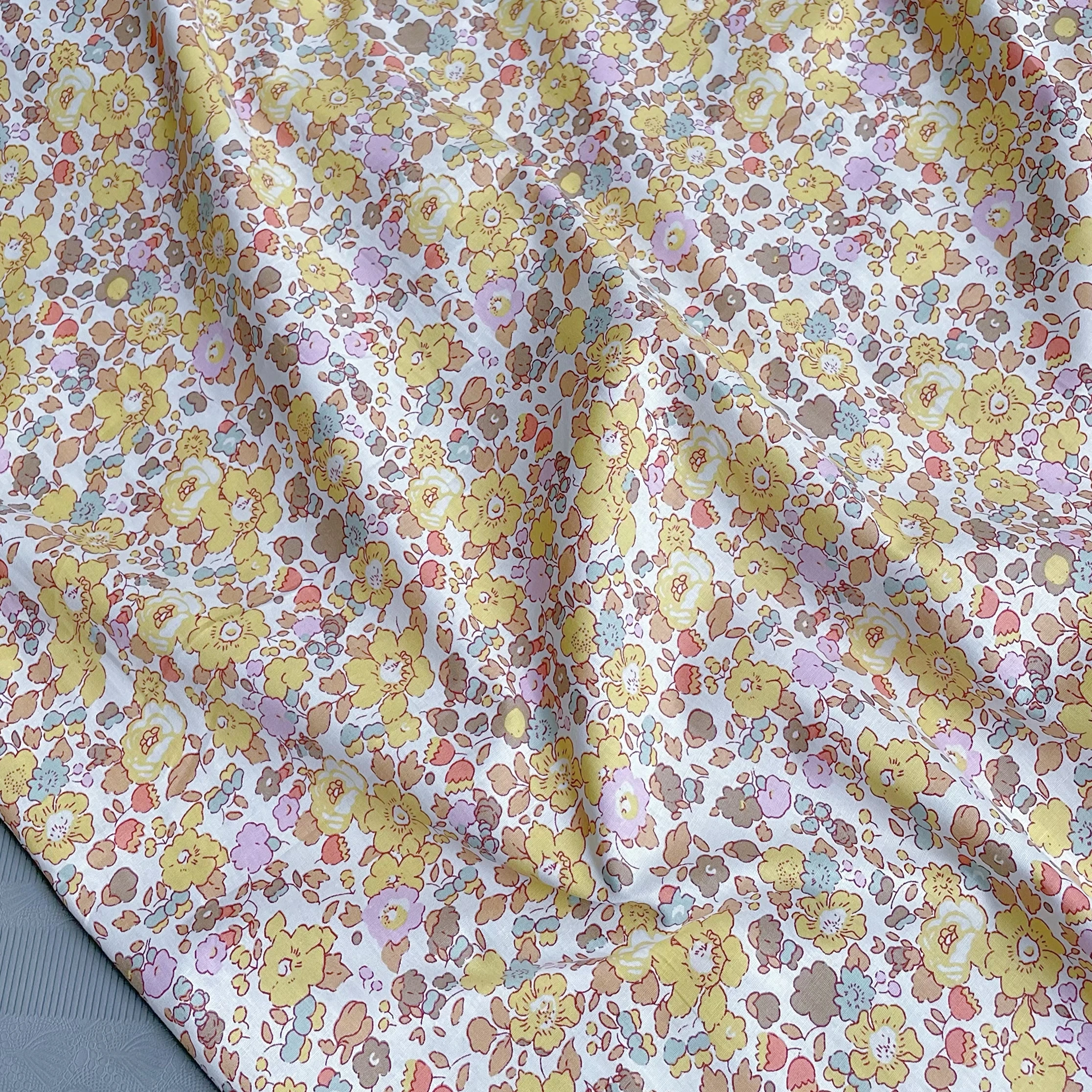 Betsy Light Yellow 100% Cotton Poplin Fabric 40S Like Liberty Digital Printed For Sewing Cloth Dress Skirt Kids Designer Design