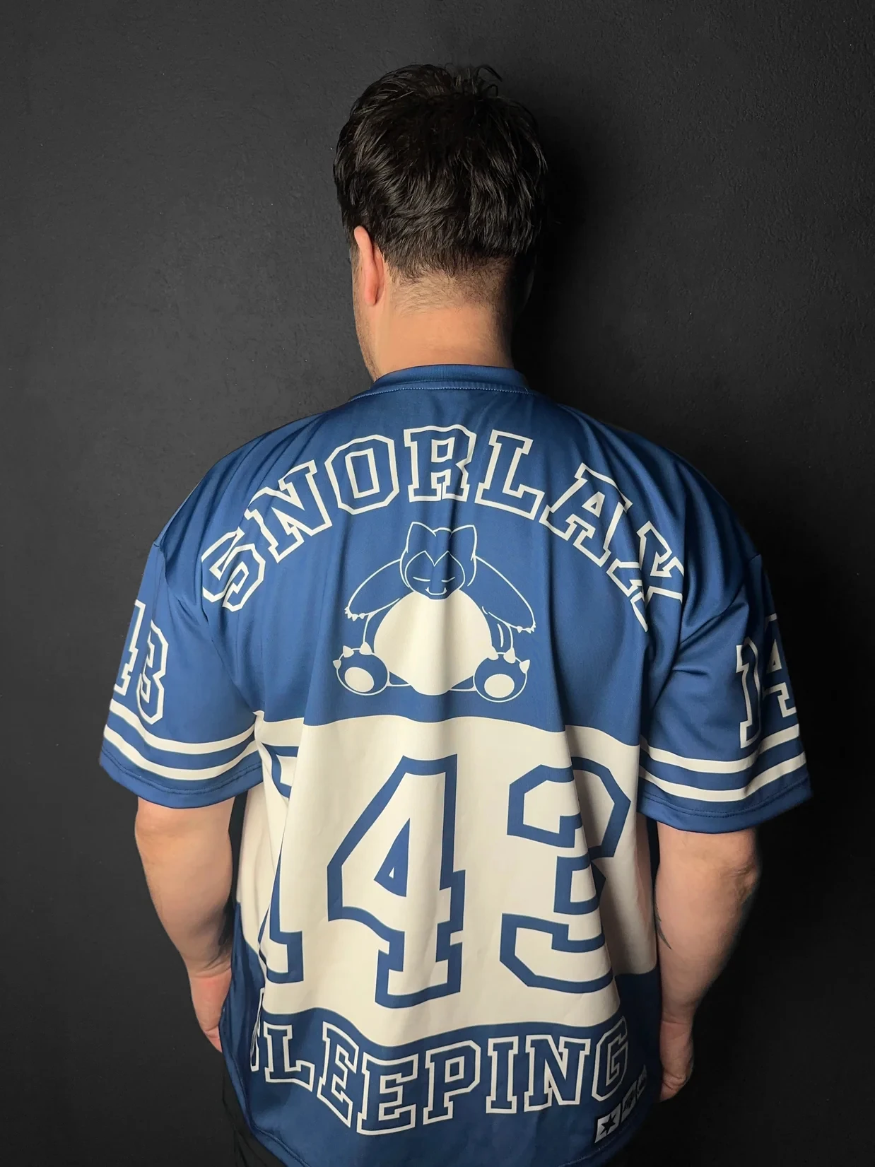 camiseta-masculina-com-estampa-pokemon-snorlax-sleeping-143-camiseta-casual-de-manga-curta-ideal-para-fas-de-anime-e-amantes-de-streetwear-para-uso-diario