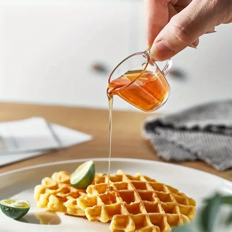 2PCS 15ml Scale Measuring Cup Small Plastic Quantitative Cup Cooking Kitchen Seasoning Cup Mini Lemon Juice Cup