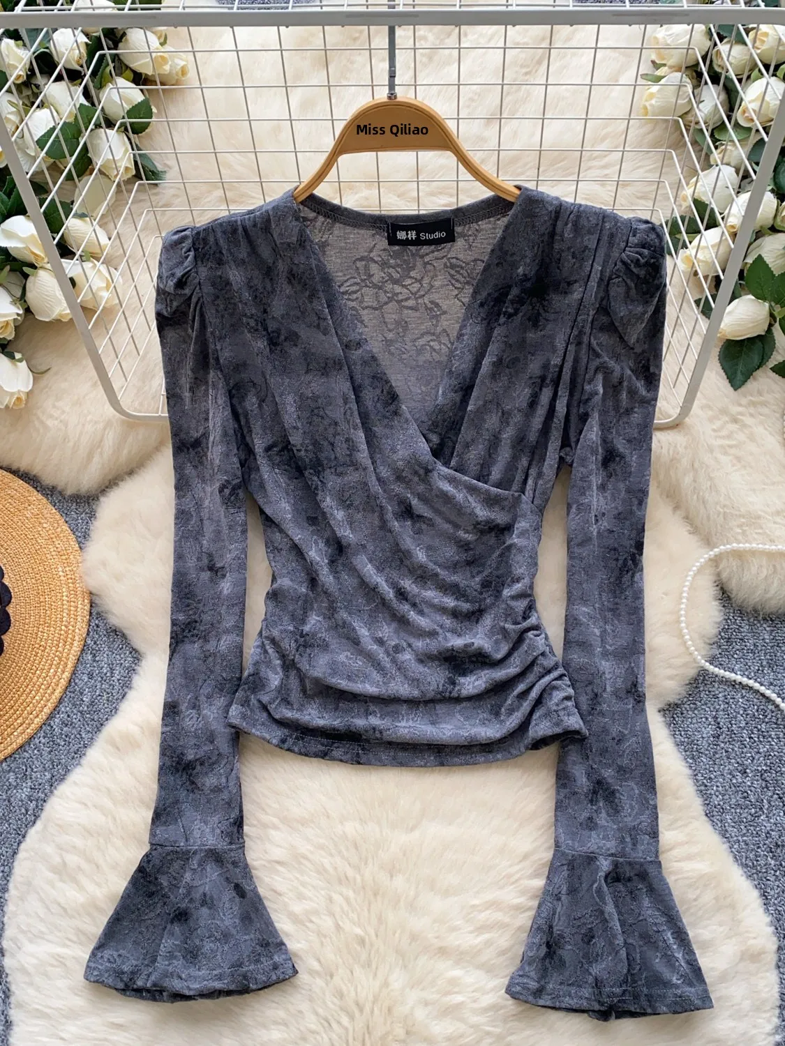 Slim Fit V-Ne Bell Sve irt Mujer Base irt Diseño cruzado Faionable Otoño Todo fósforo Top con efecto adelgazante Camiseta francesa Sle