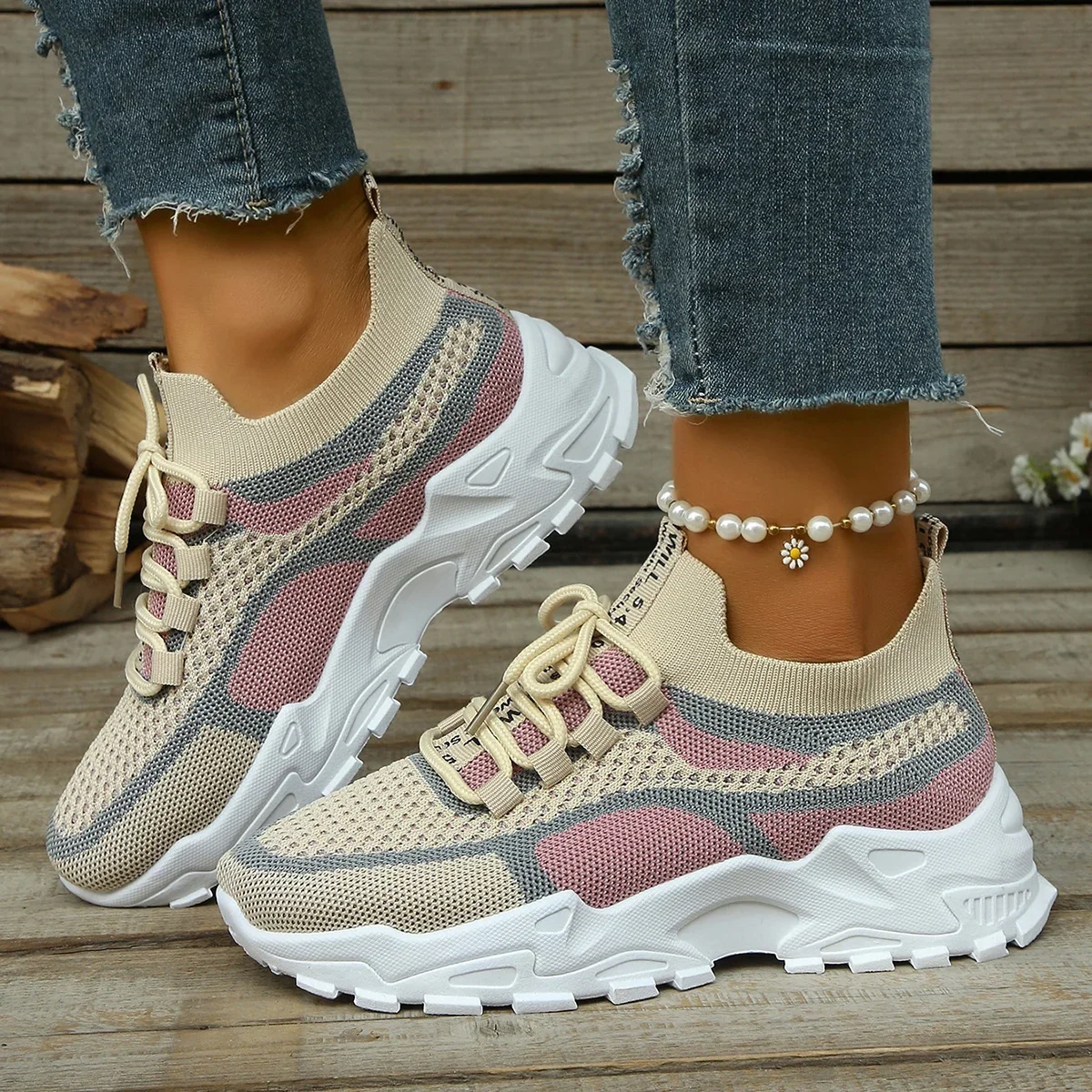 

2025 New female Shoes All-Match Mesh Casual Shoes Deodorant Soft Bottom Shoes Spring and Autumn Breathable Sneaker female