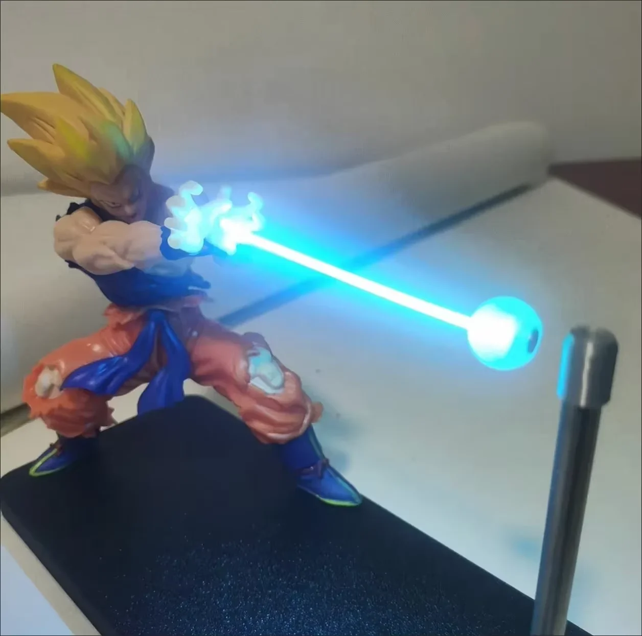Dragon Ball Son Goku Night Light Anime Touch Kamehameha Magnetic Creative Desk Decoration Cool Model Doll Boys Gifts
