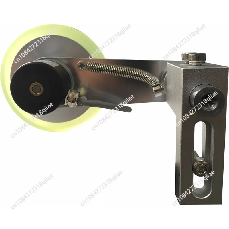 Поворотный энкодер с нескользящим роликовым колесом и металлическим монтажным кронштейном