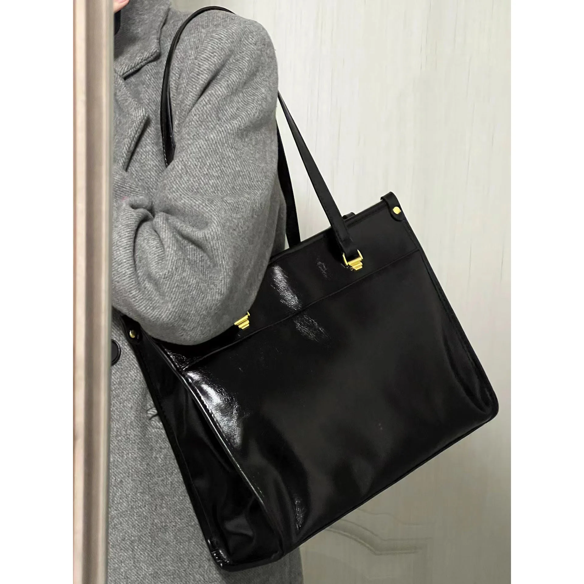 Fashion Tote Bag Women\'s New PU Light Luxury Popular Commuter Large Capacity Single Shoulder Crossbody Bag