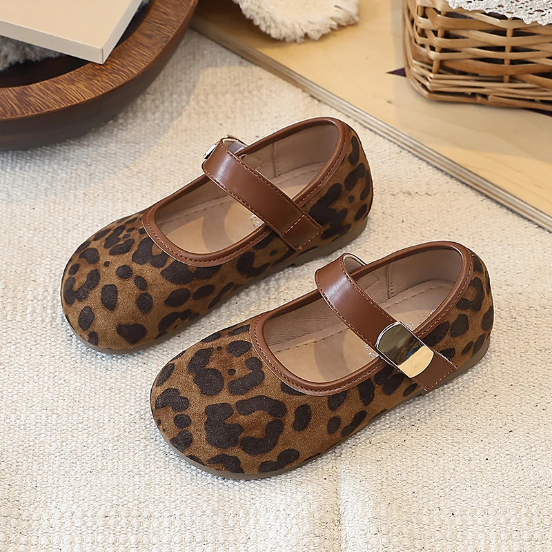 Leichte Wildleder-Mary-Jane-Schuhe für Kleine Mädchen mit Schnallenverschluss, Rutschfester Weicher Flacher Sohle für Drinnen und Draußen, Frühling und Herbst – Detail 6