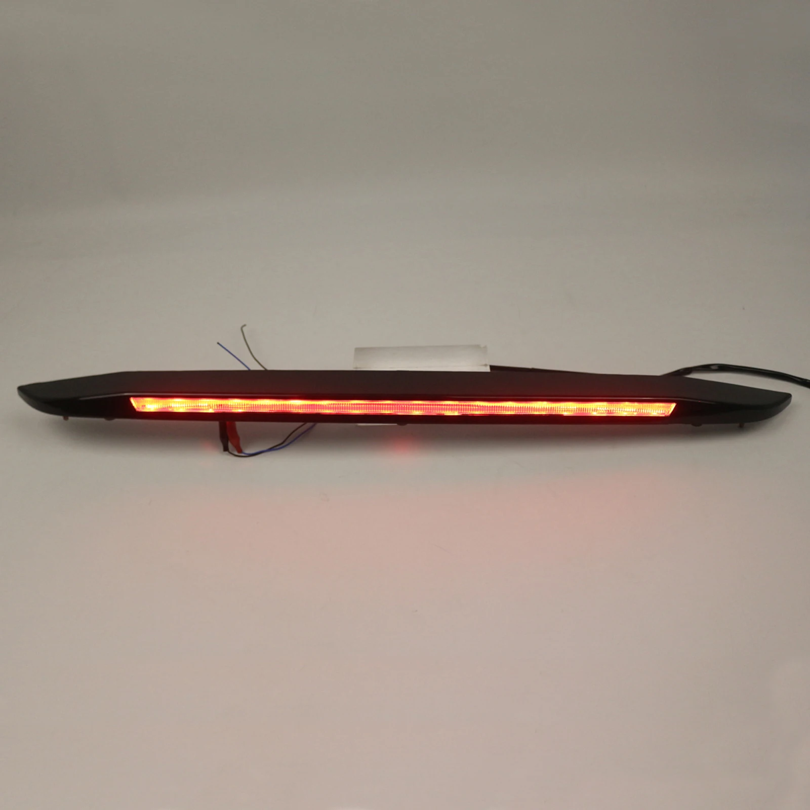 For Chevrolets Malibus 2016-2025 High-Mounted Car Third Brake Lamp High Level Mount Signal Lamp Additional Rear Brake Lights