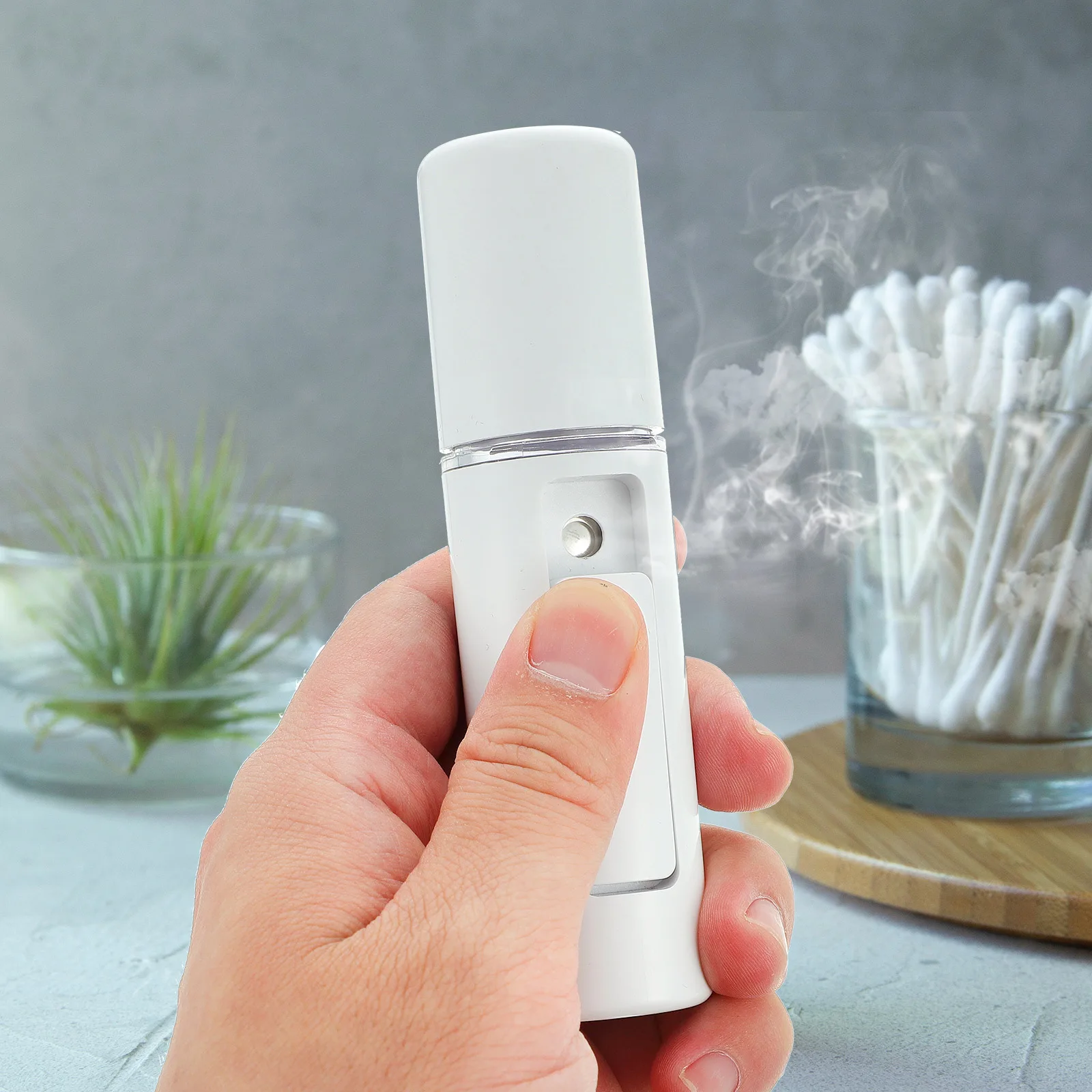 20 ml draagbare gezichtssproeier Nano-technologie Hoge capaciteit 7-8 toepassingen Diep vocht Hydraterend draagbaar mistapparaat Nano-spray