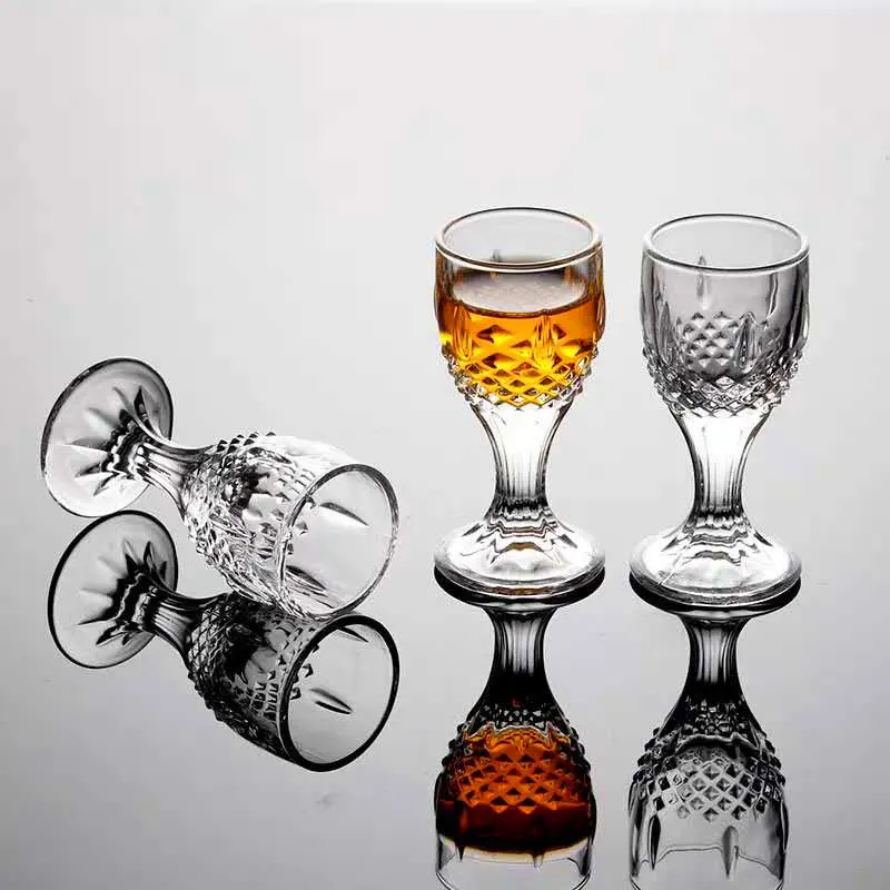 1/6pcs Goblet Spirits Cup 10ml Small Capacity Glass Baijiu Cup Mouthful Wine Dispenser Cups Drinkware Transparent Cup