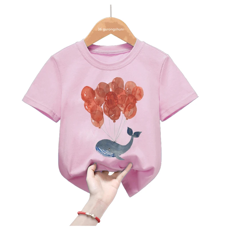 Maglietta stampata con palloncino Dolphin Love per ragazze/ragazzi Kawaii abbigliamento per bambini maglietta estiva a maniche corte maglietta bianca/rosa/blu/grigia