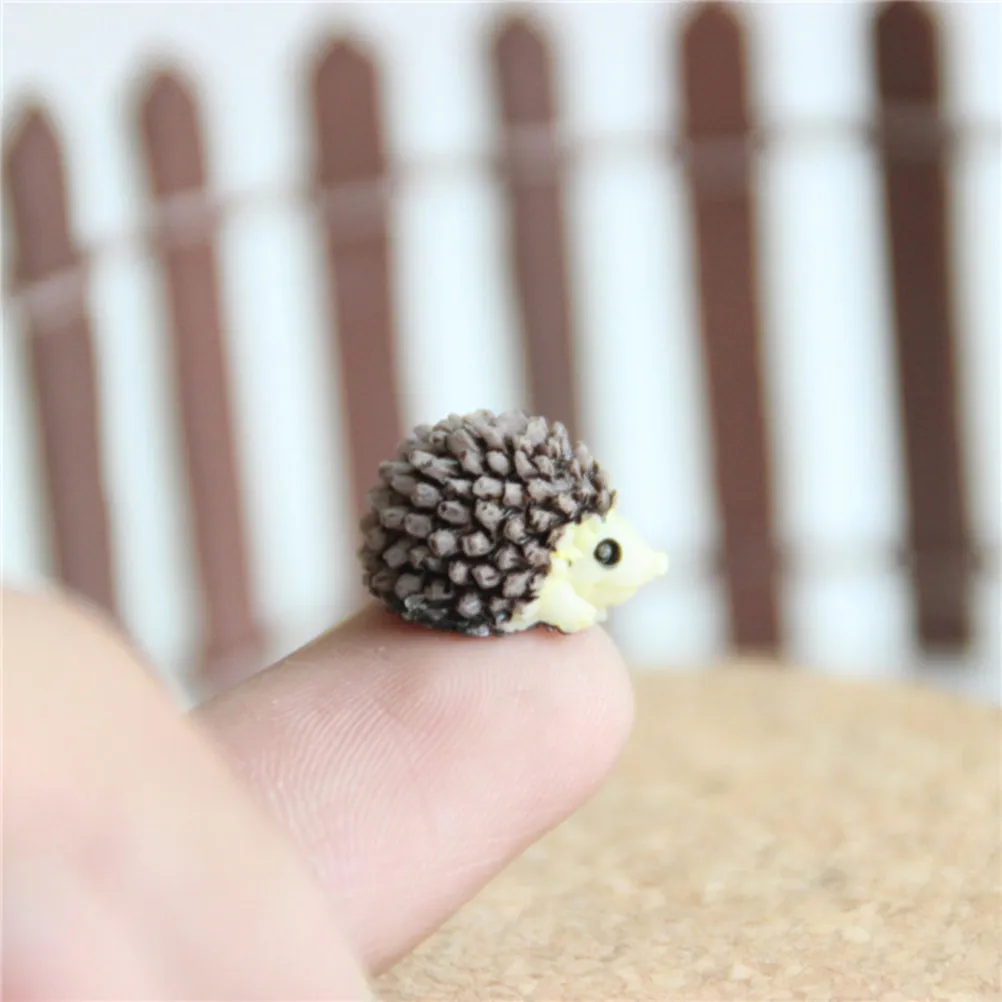 12Pcs Hedgehog Micro Landscape Ornaments Synthetic Resin for Garden Scene Terrarium Miniature Display Shadow Box