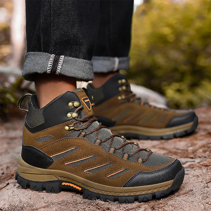 Winter Men's Boots Outdoor Plush Hiking Boots Suede Leather High Top Trekking Men Shoes Rainproof Tactical Combat Military Boots