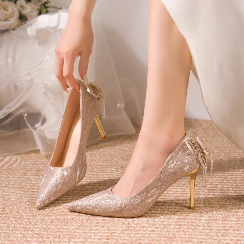 

Женские босоножки на высоком каблуке, новинка 2023 года, летние женские тапочки с открытым носком, туфли на квадратном каблуке, большие размеры, два сандалий, женские шлепанцы