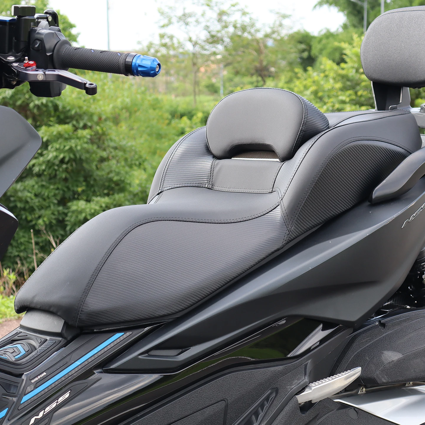 

Modified Large Sofa Leather Seat Cushion Assembly Lower Height Lumbar Support for Honda NSS350 Compatible Motorcycle Seats