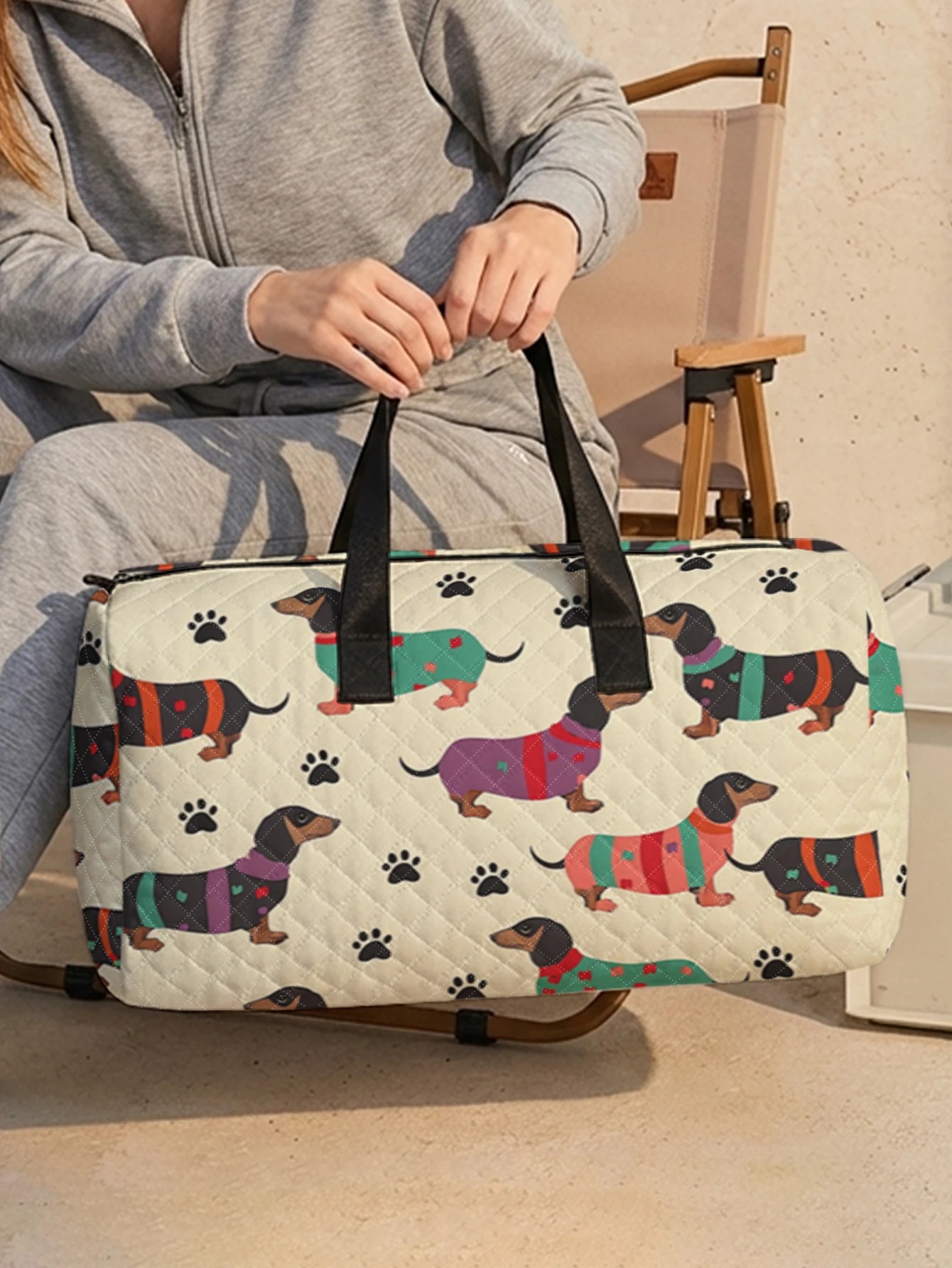 1pc, Two styles, Cute Dachshund Dog Paw Printed Duffle Bag Portable Handbag suitable for Weekend Trip Sports Shopping