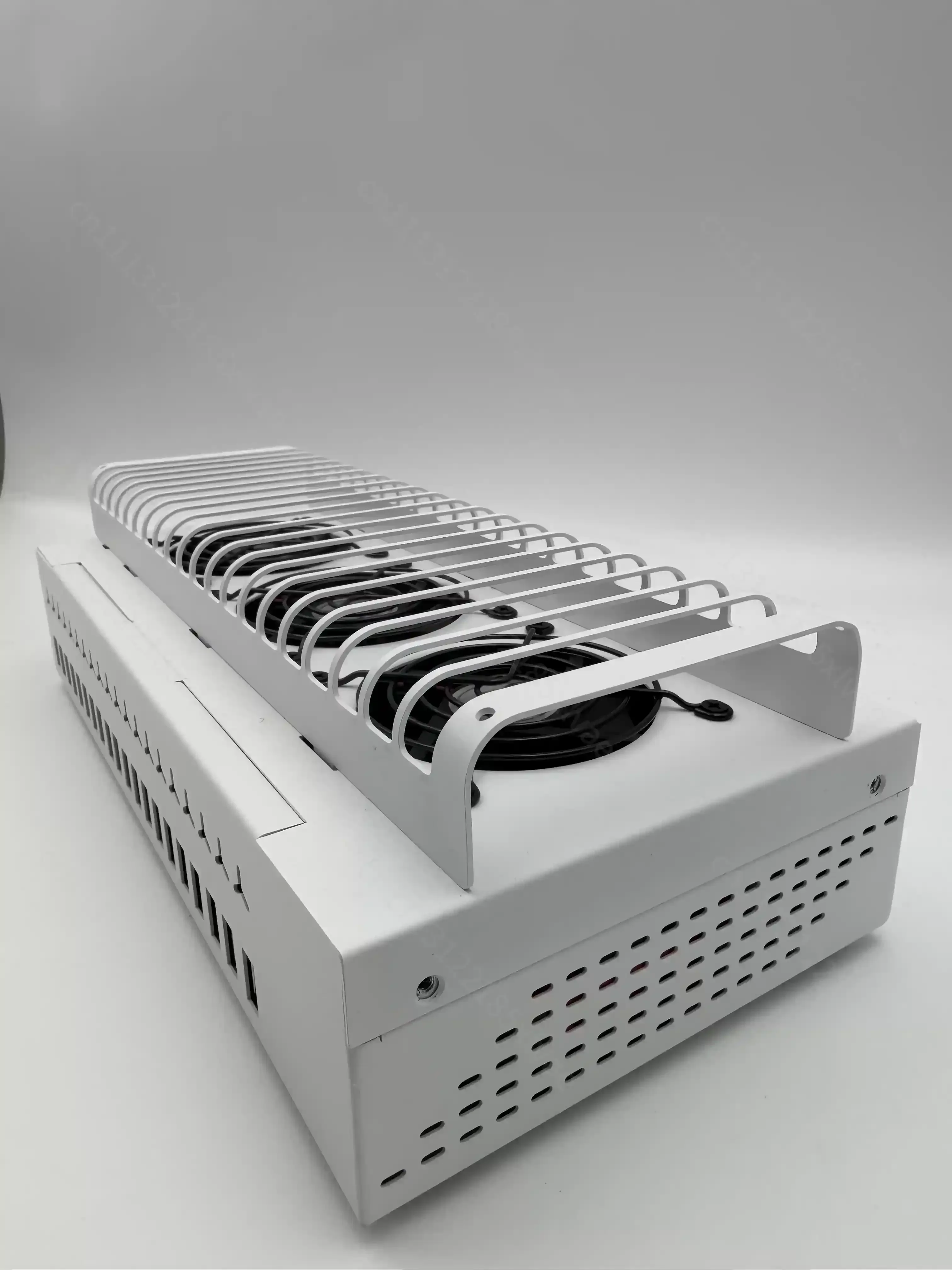20 40 60 USB Ports Phone Farm USB Hub Box, Batch Synchronization Control Box For Android Smartphone Unified Management