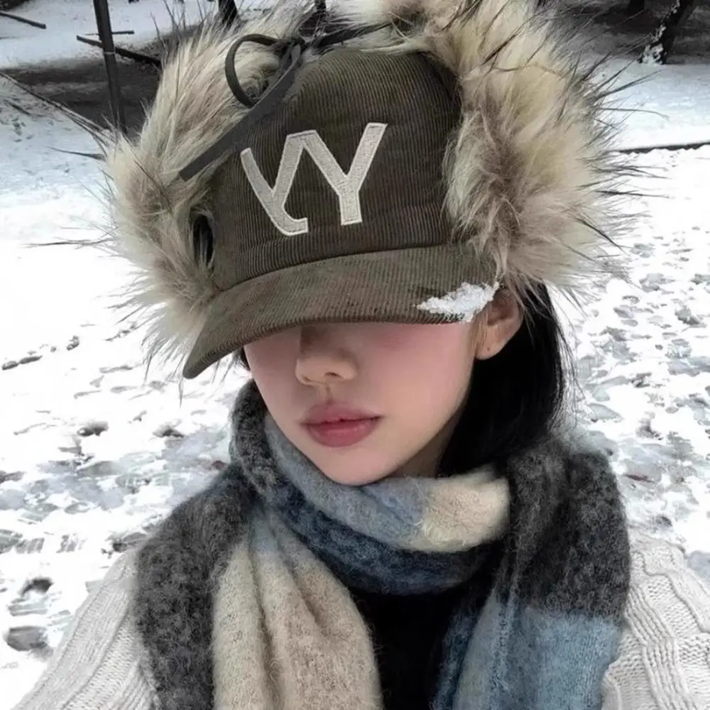 

Вельветовая бейсболка в корейском стиле в стиле ретро, повседневная бейсболка с вышивкой и перьями, солнцезащитный козырек, теплая фуражка Y2k, повседневная кепка