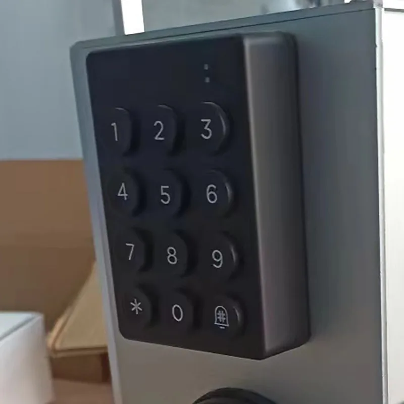 Mechanical door lock turned into electronic lock, empty-handed door without key
