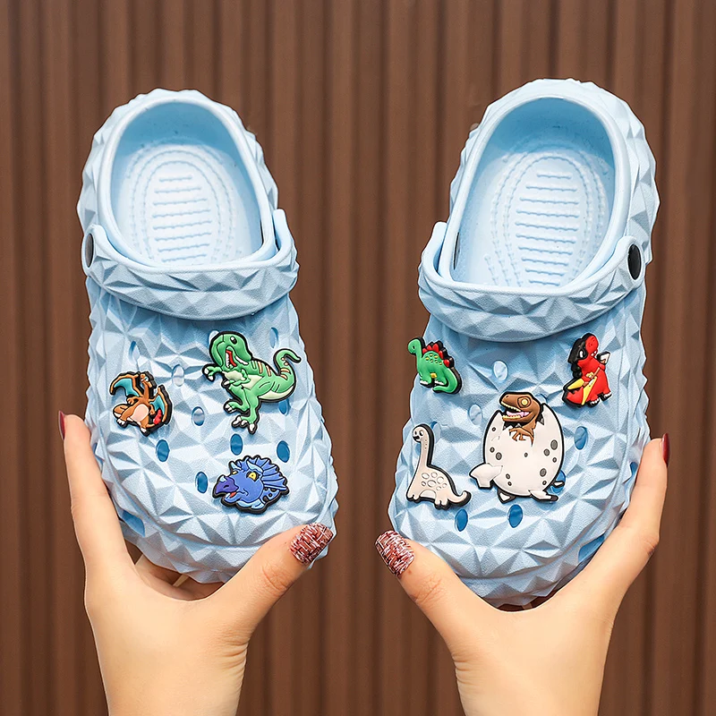 Nowe pantofle dziecięce dziewczęce sandały drewniaki Cute Cartoon dinozaur dziecięce letnie buty Sneaker dziewczęce pantofle