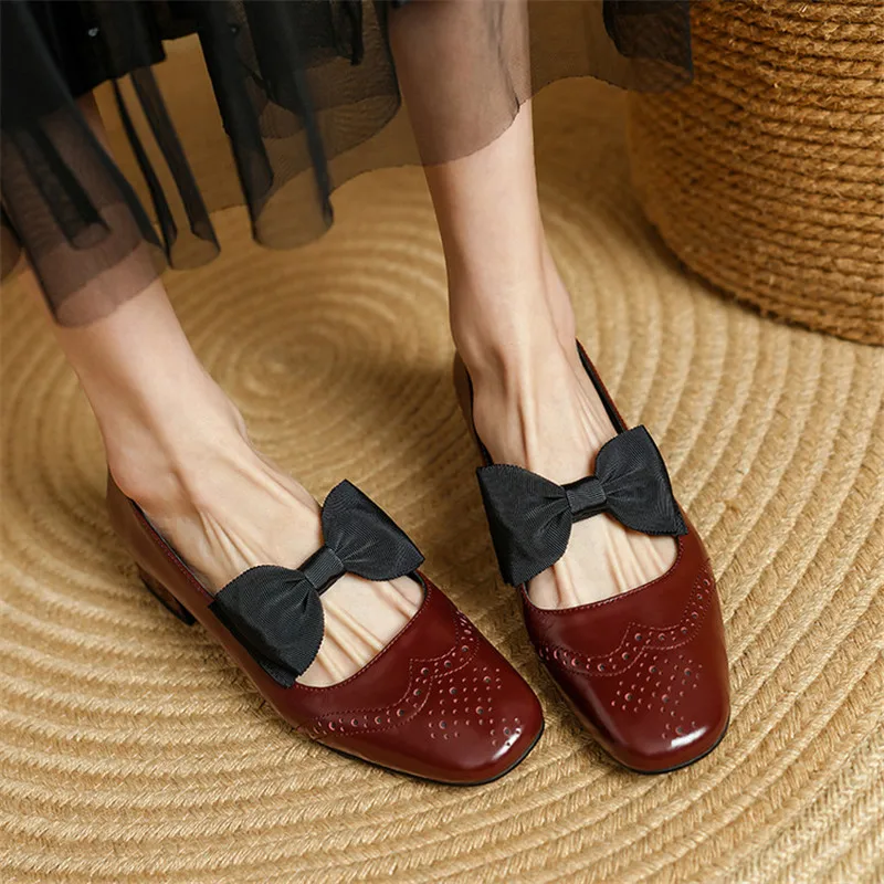 New Spring/summer Cow Leather Woman Shoes Round Toe Low Heel Women Pumps Shoes for Women Fashion Brogue Designs Mary Jane Shoes