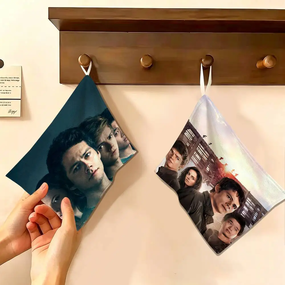 Movie Series The Maze Runner Polyester Cotton Hanging Hand Towel, Super Absorbent Hand Wiping Towel for Daily Household Use