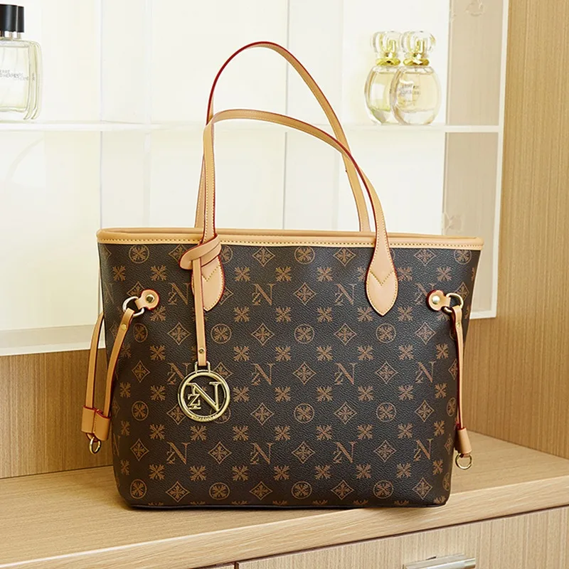 

2025 новая кожаная универсальная сумка-тоут премиум-класса в стиле ретро большой вместимости