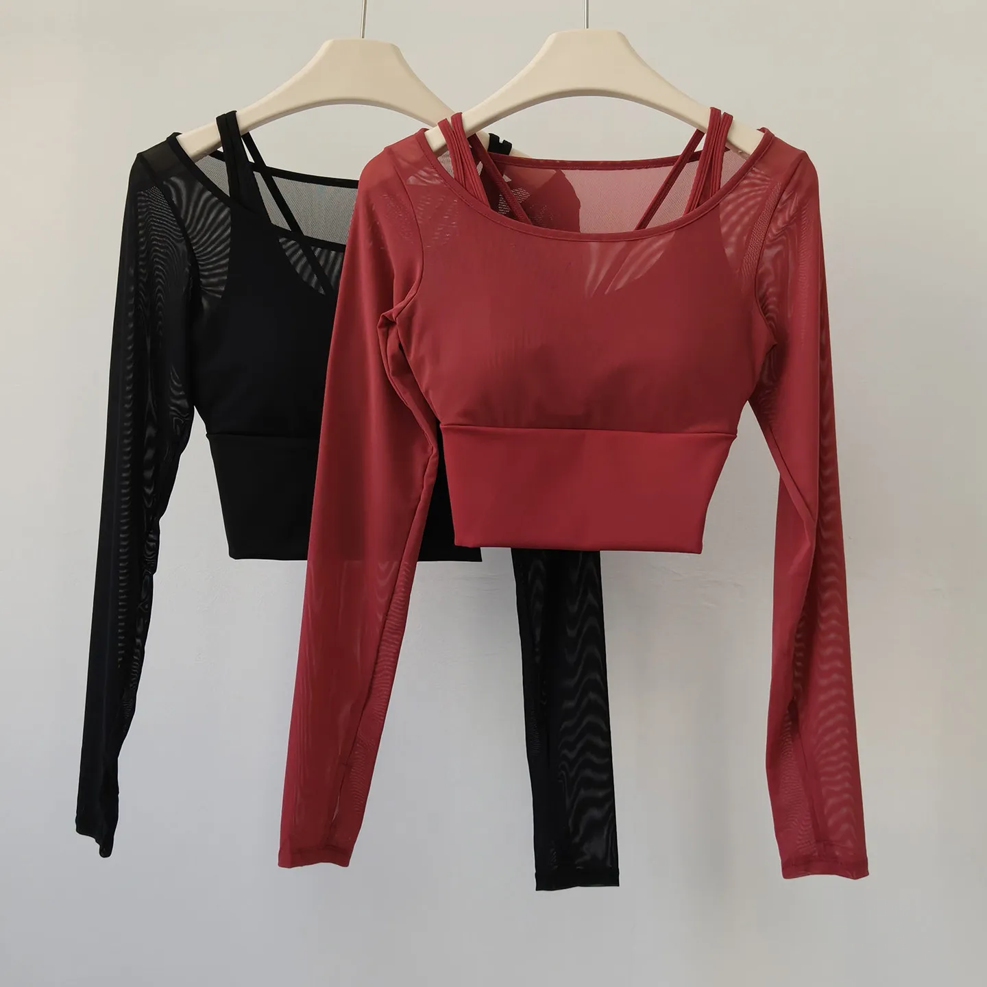 2026 Mesh Fake Two-piece Yoga Clothes with Breast Pads Long Sleeve Slimming Sports Tops Women's Pilates Training Fitness Clothes