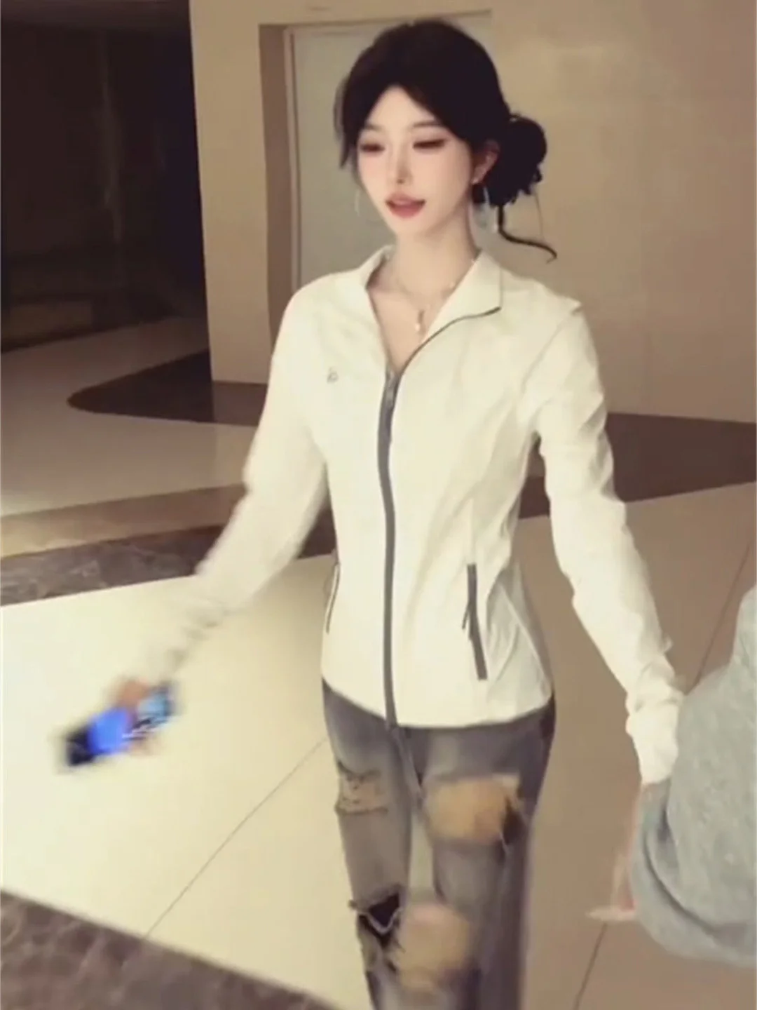 Retro Korean White Zipper Open Cardigan Sun Protection Light Cool Fitting Sports Yoga Jacket Women Summer Thin Cool Feeling